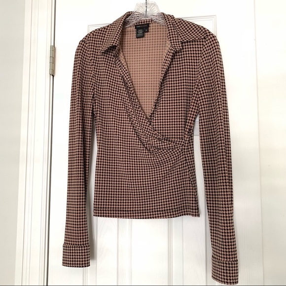 BCBGMaxAzria Tops - BCBGMAXAZRIA houndstooth wrap top